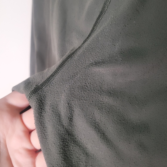 Lululemon Blissful Bend Super High-Rise Short 8" in Army Green Size 4 - Picture 11 of 11